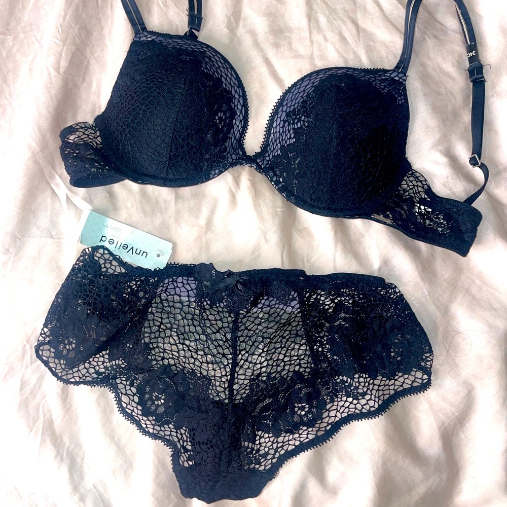Felina Lingerie Bra & Panty Set